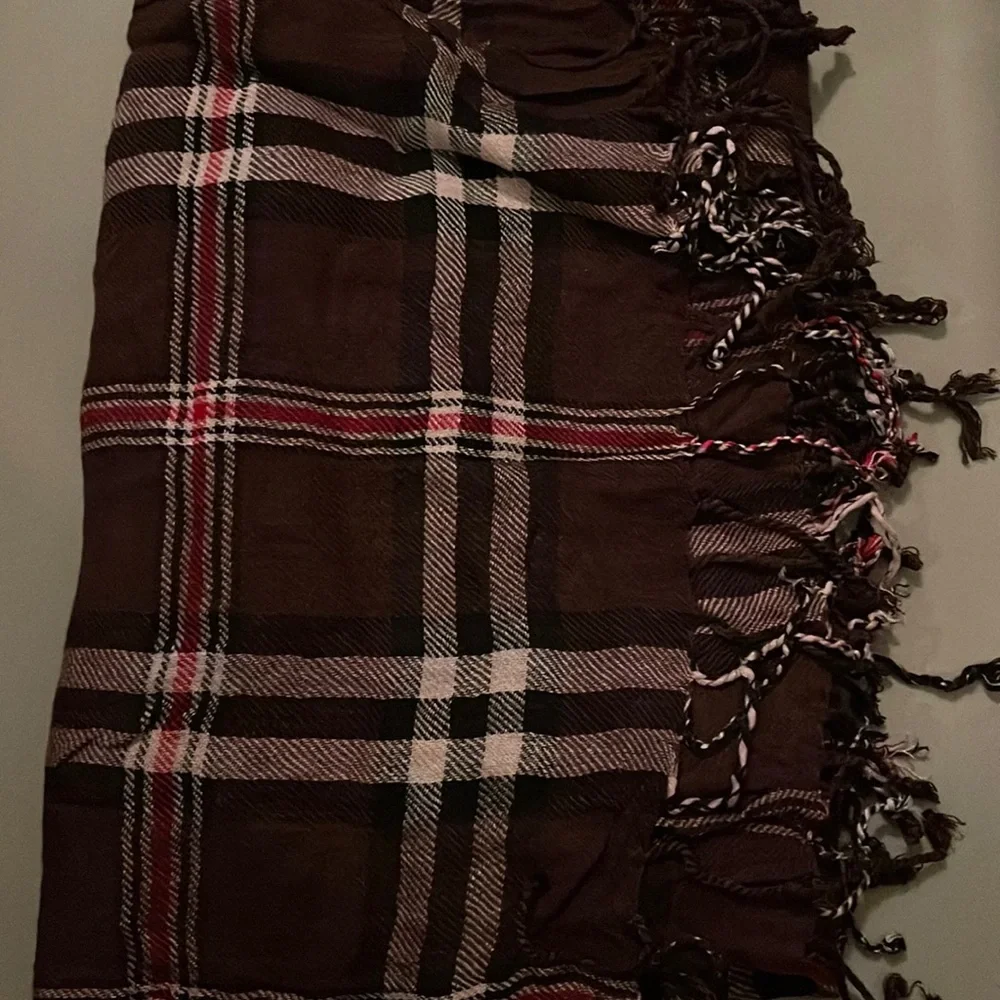 Scarf - Picture 1 of 1